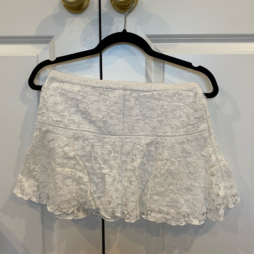 Aritizia floral skirt